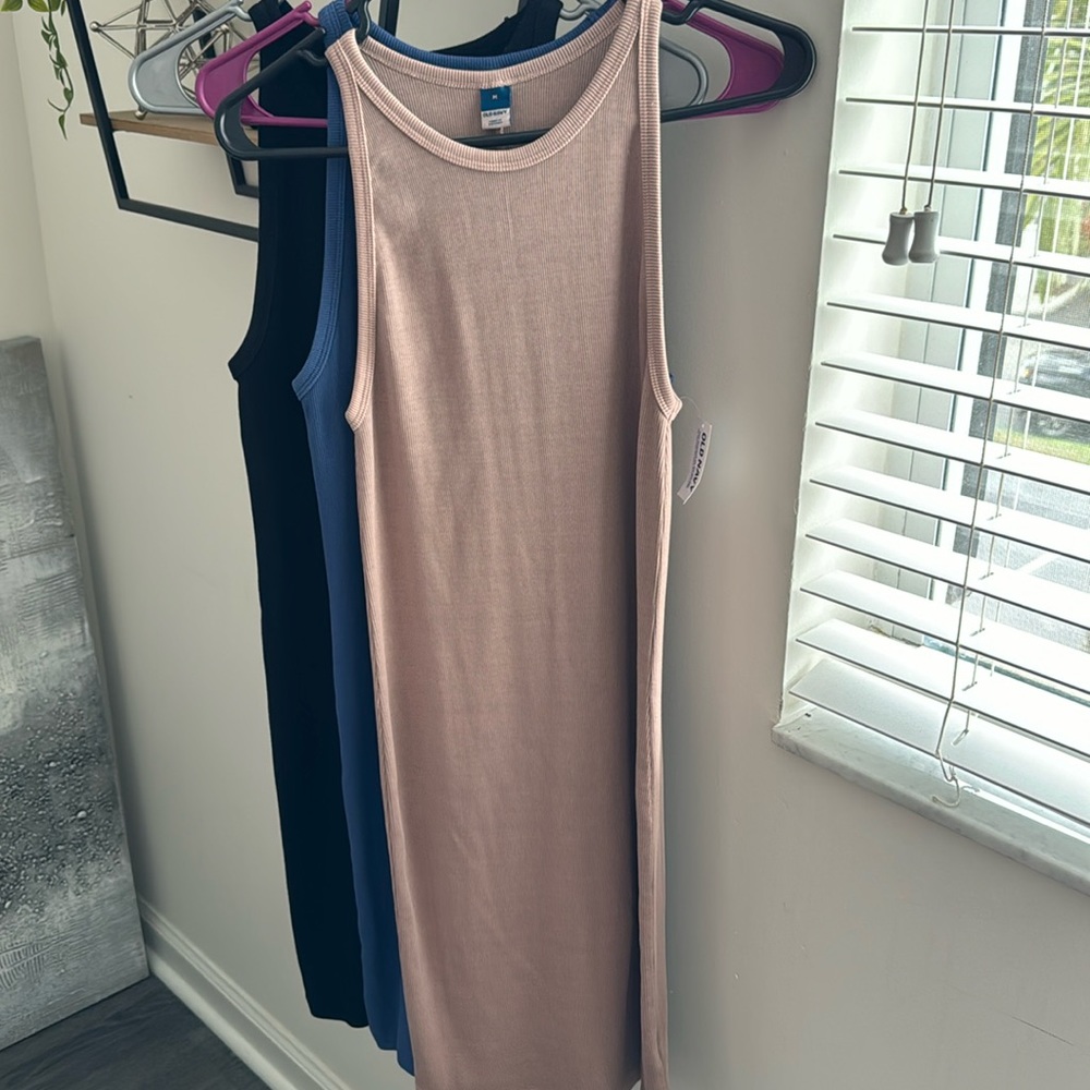 Old Navy Dress $10 Each